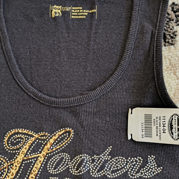 Hooters Black Tank Top with Gold Detailing - Picture 3 of 3